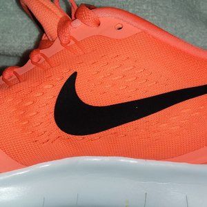 Nike Bright Mango Free Run Natural